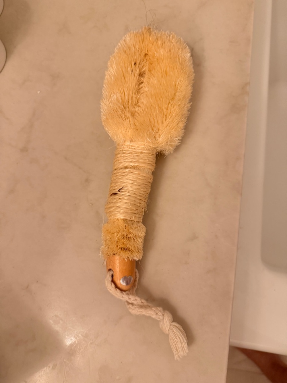 Sakara Life Natural Bristle Bath Brush with Rope Handle - NEW IN PACKAGING